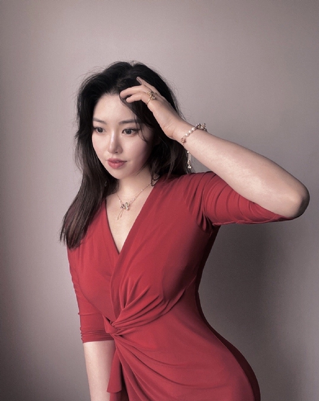 YANGYANG的第一张照片--唐山相亲服务中心