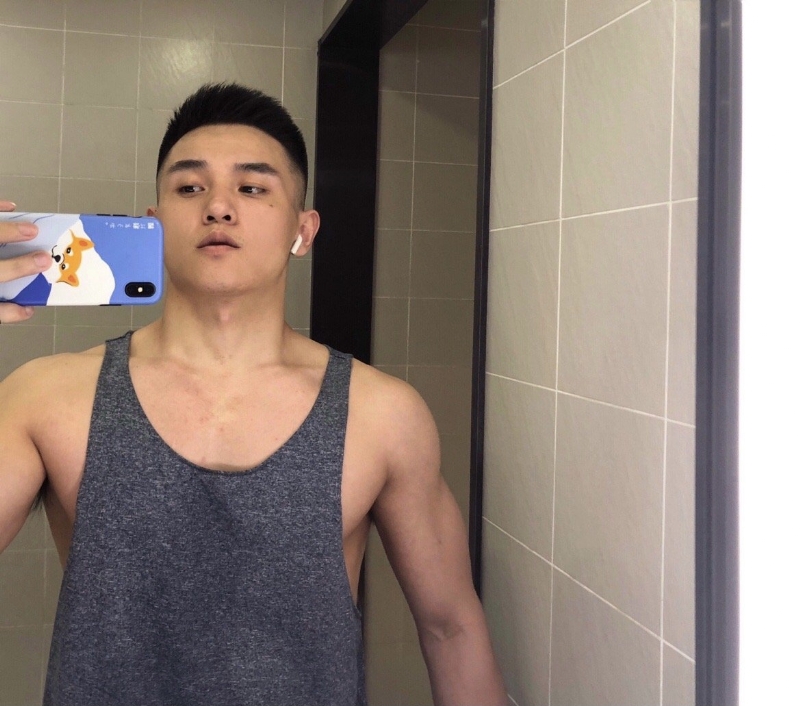 李文亮的第一张照片--唐山相亲服务中心