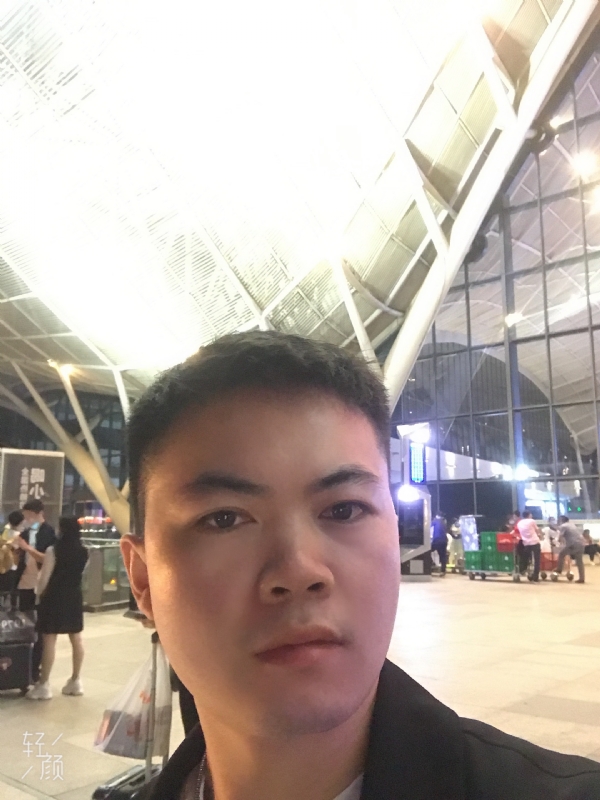 骑马的快乐的第一张照片--唐山相亲服务中心