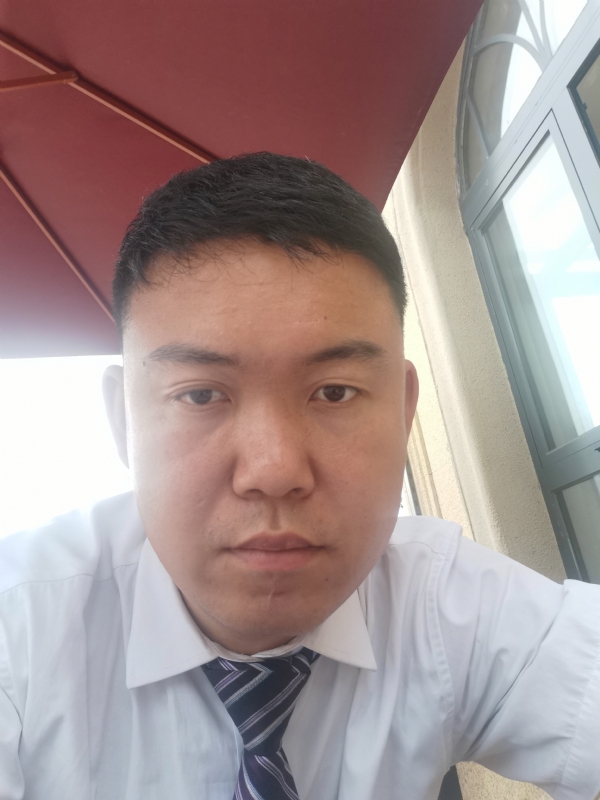 小龙哥的第一张照片--唐山相亲服务中心