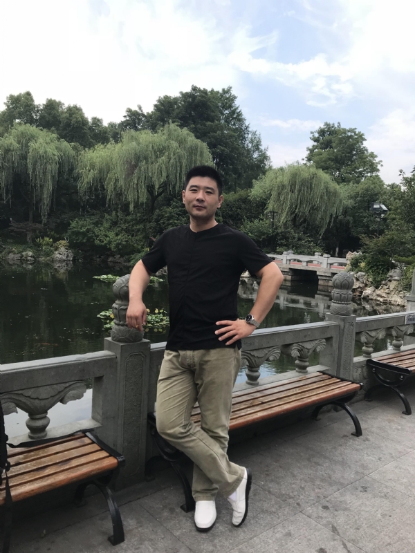 未来可期的第一张照片--唐山相亲服务中心