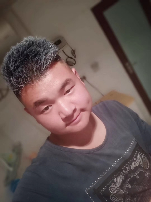 李子木的第二张照片--唐山相亲服务中心