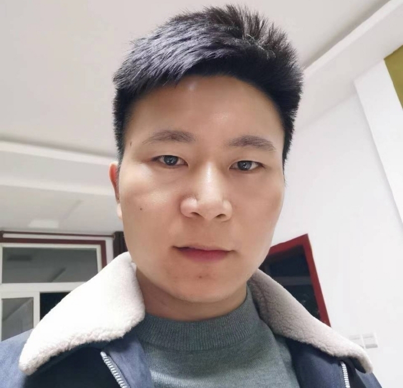 延峰的第一张照片--唐山相亲服务中心