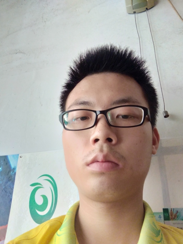 舒荷的第一张照片--唐山相亲服务中心