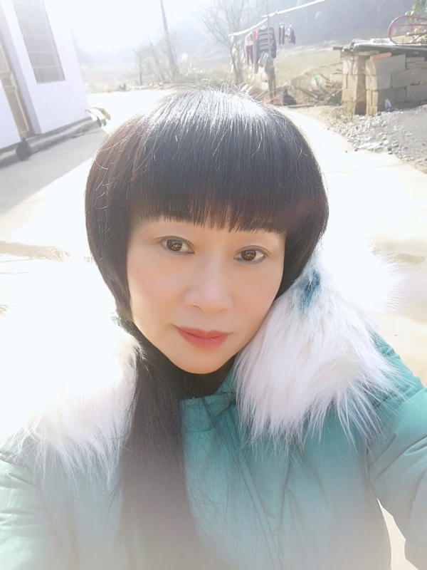 金鱼儿的第一张照片--唐山相亲服务中心