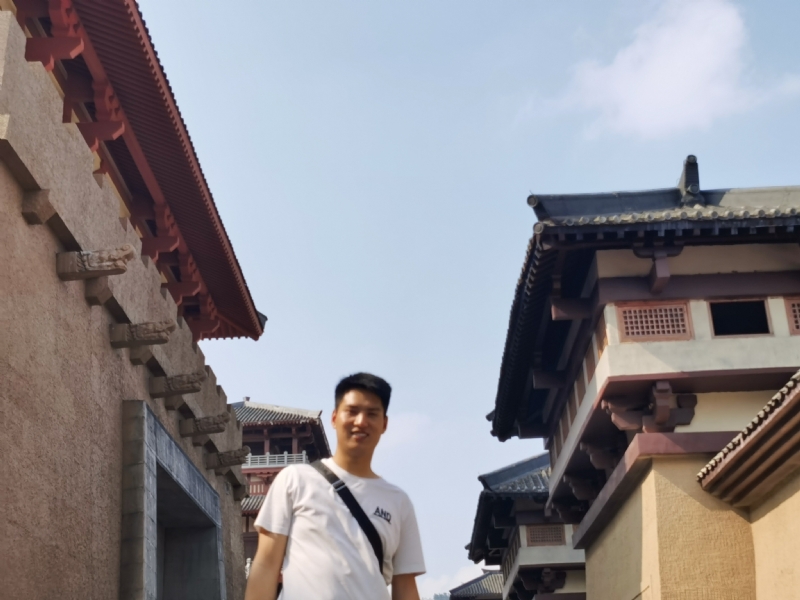 咸鱼不闲的第二张照片--唐山相亲服务中心