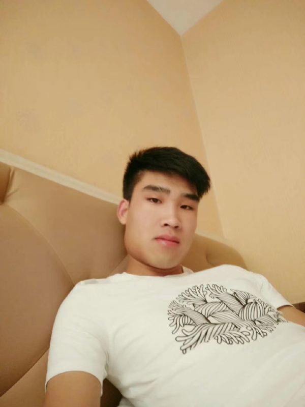 谁不曾孤单上路的第二张照片--唐山相亲服务中心