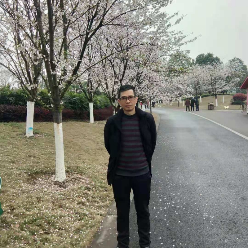 痴心爱人的第一张照片--唐山相亲服务中心