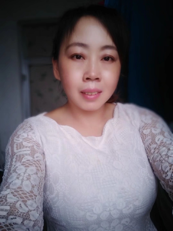 笑看人生的第一张照片--唐山相亲服务中心