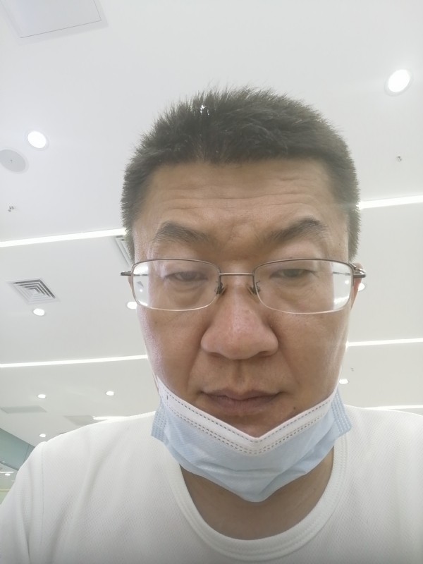 无奈的第一张照片--唐山相亲服务中心