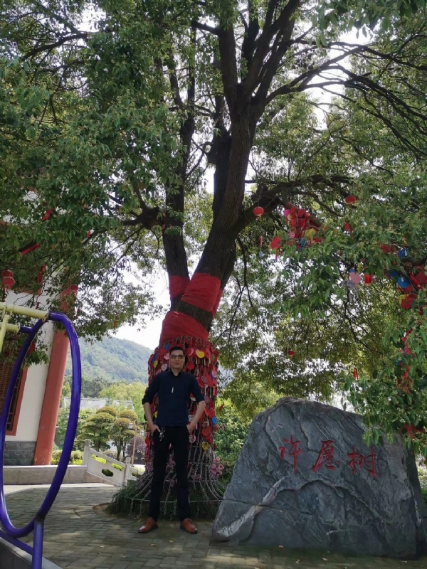 霸气的第一张照片--唐山相亲服务中心