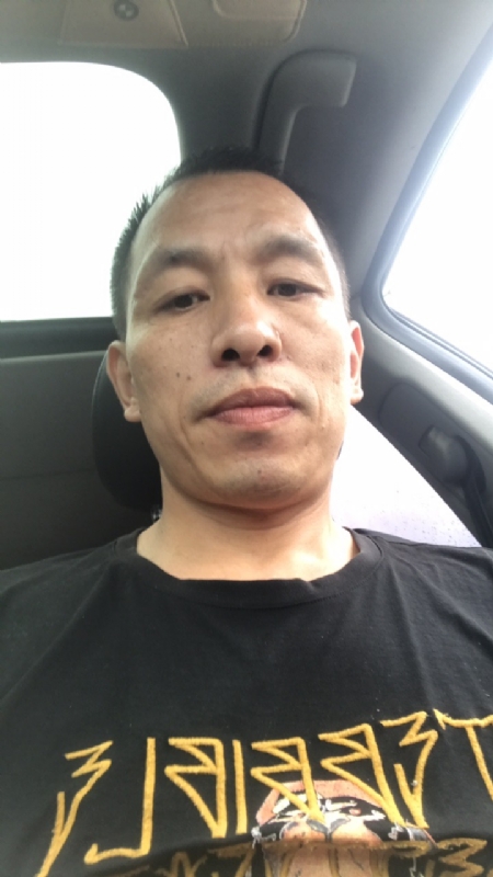 迷茫的第一张照片--唐山相亲服务中心