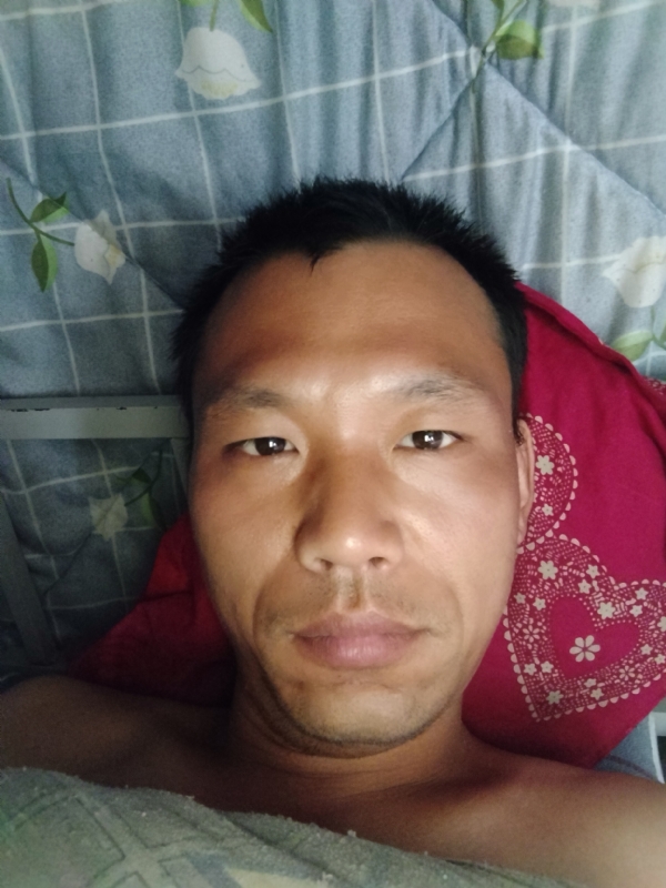 弘扬的第一张照片--唐山相亲服务中心