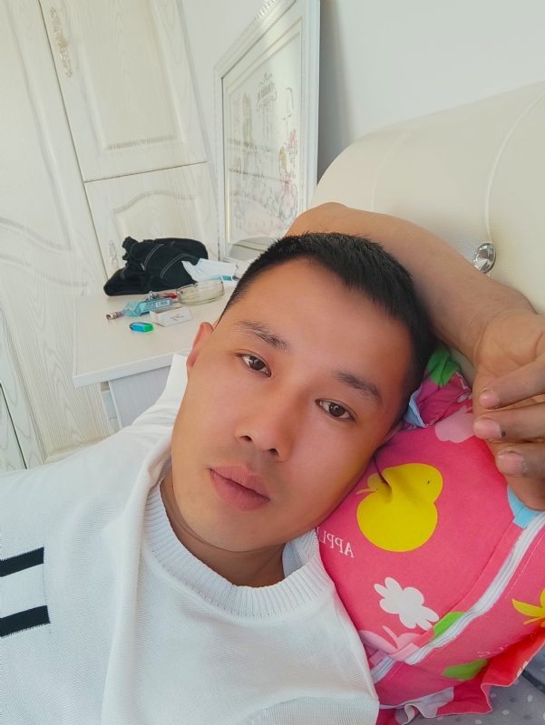 一个人的第一张照片--唐山相亲服务中心