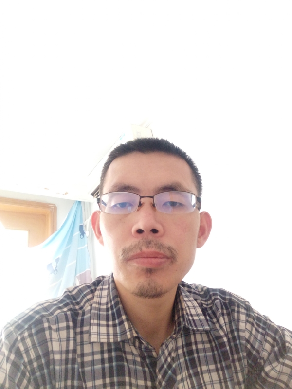 芳华的第一张照片--唐山相亲服务中心