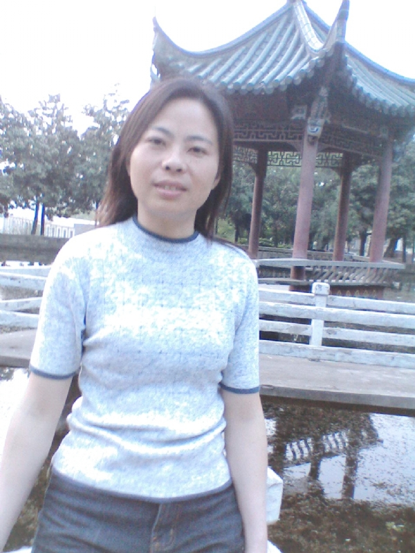 小草的第二张照片--唐山相亲服务中心