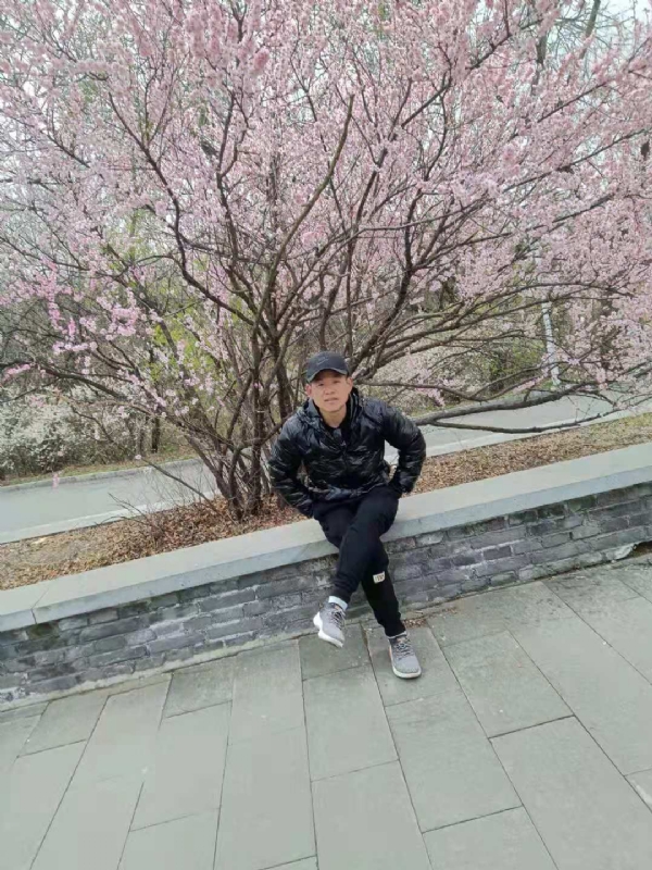 寻找幸福的第一张照片--唐山相亲服务中心