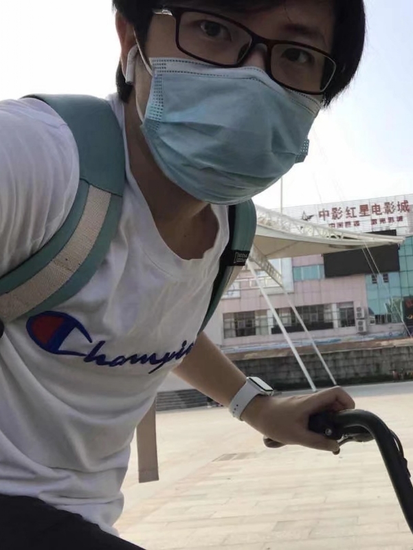 丁先生的第二张照片--唐山相亲服务中心