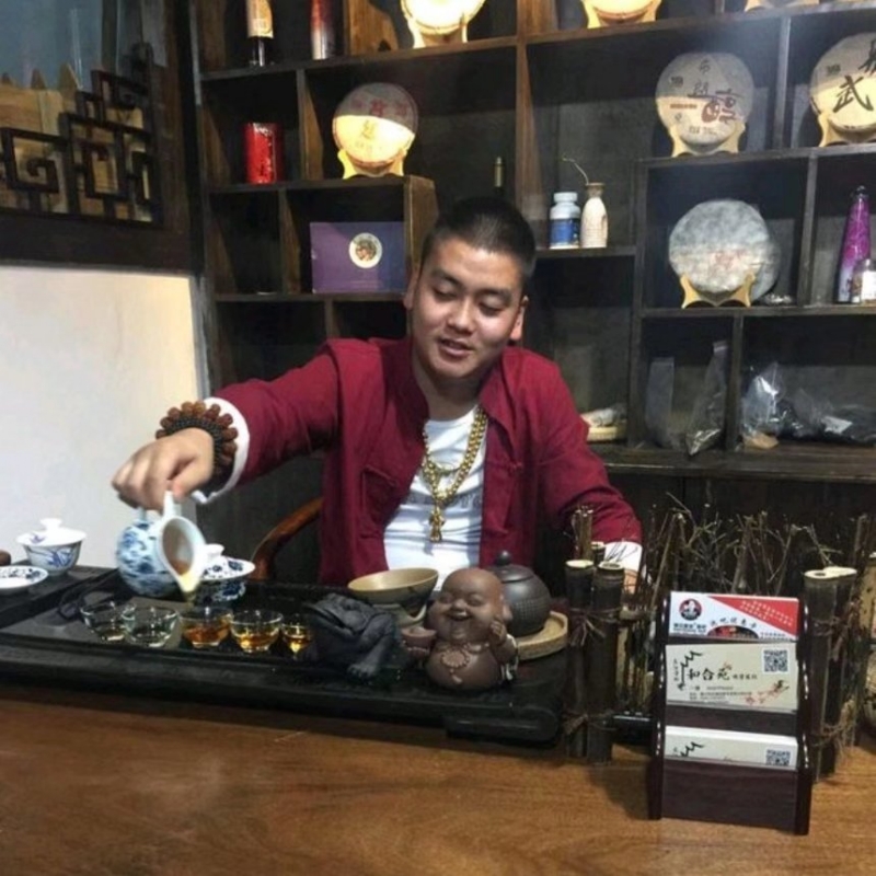 请叫我金爷的第一张照片--唐山相亲服务中心