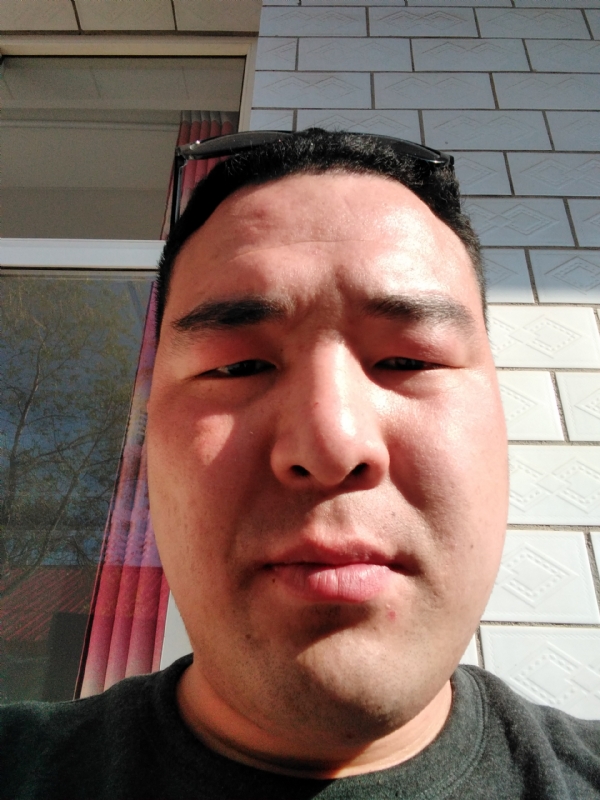 一羽垂天的第三张照片--唐山相亲服务中心