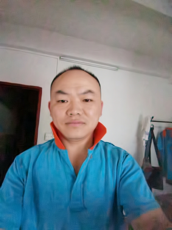 与子携老的第五张照片--唐山相亲服务中心