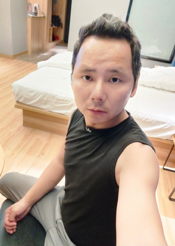 爱远的要命的第一张照片--唐山相亲服务中心