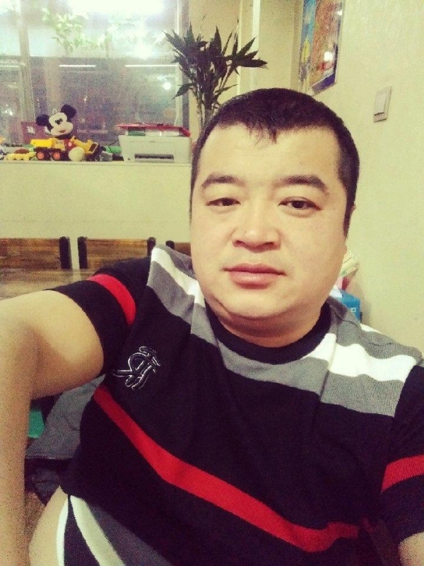 老实人的第一张照片--唐山相亲服务中心