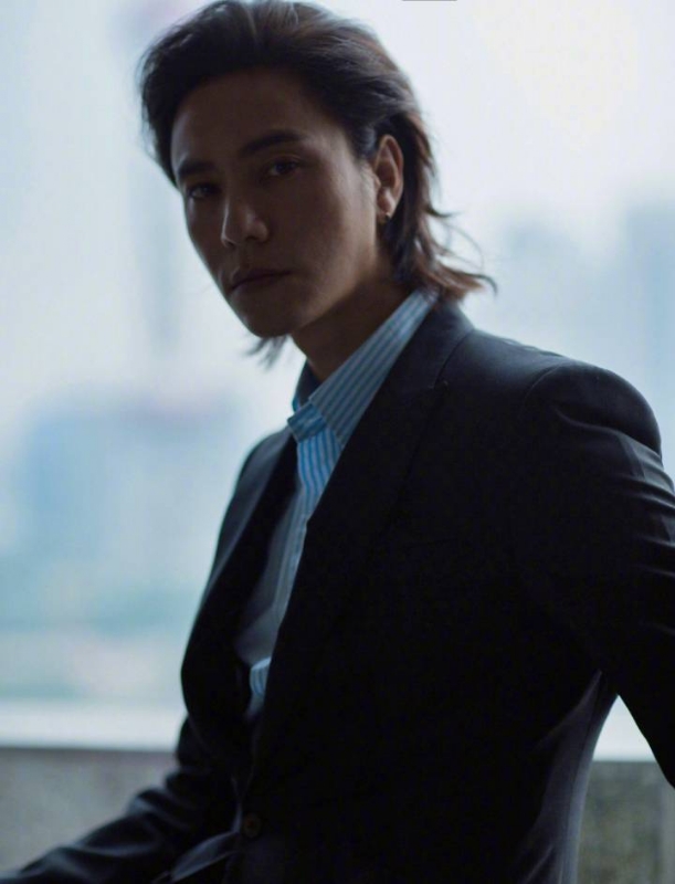 李嘉廷的第三张照片--唐山相亲服务中心