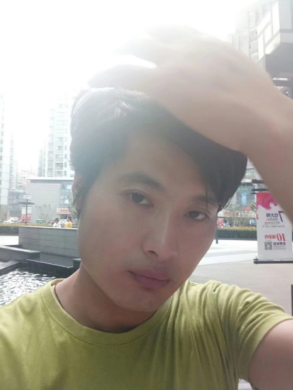 钢铁侠的第一张照片--唐山相亲服务中心