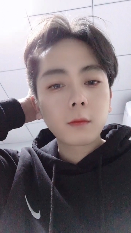 鹤枫的第一张照片--唐山相亲服务中心