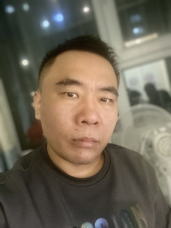 云的第四张照片--唐山相亲服务中心