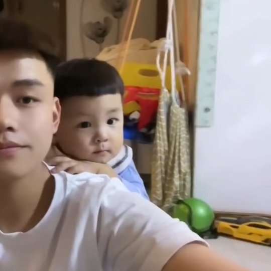 嘻嘻嘻的第一张照片--唐山相亲服务中心