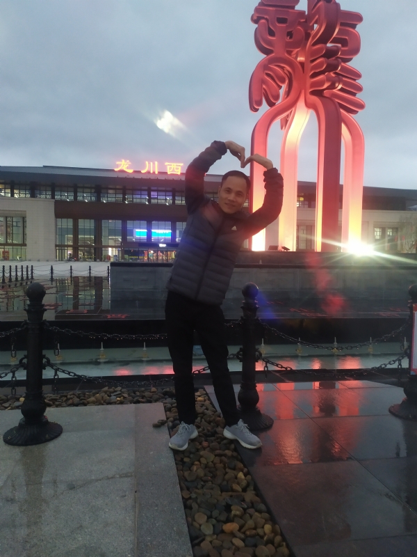 只为遇见你的第一张照片--唐山相亲服务中心