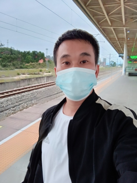 小李的第一张照片--唐山相亲服务中心