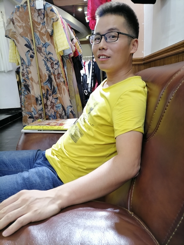 汪顺鹏的第二张照片--唐山相亲服务中心