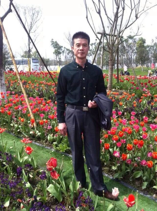 蓝天的第一张照片--唐山相亲服务中心