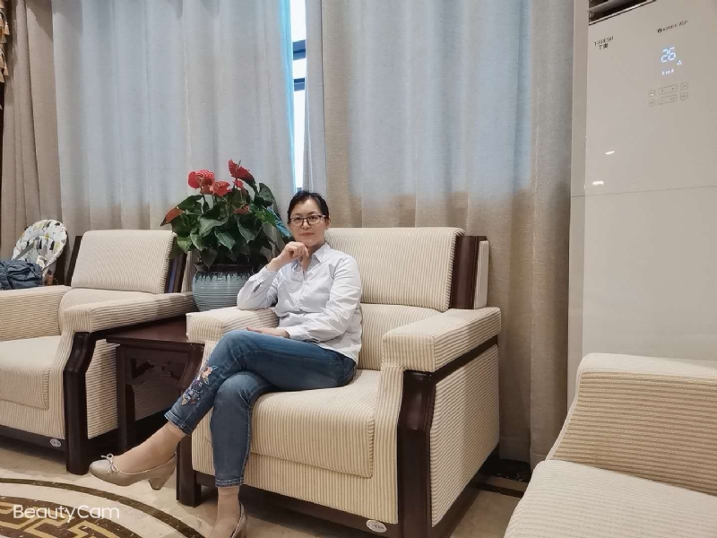 秋水伊人的第一张照片--唐山相亲服务中心