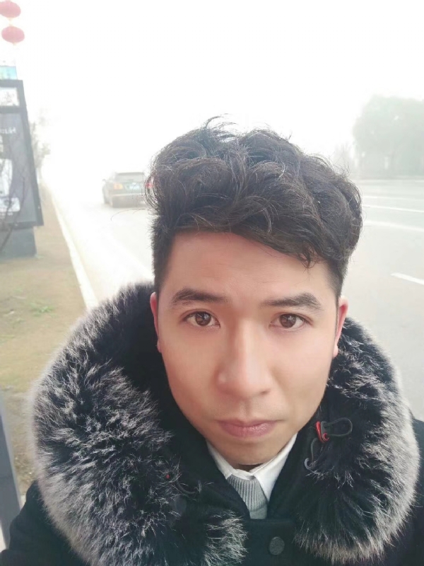 开心快乐每一天的第一张照片--唐山相亲服务中心