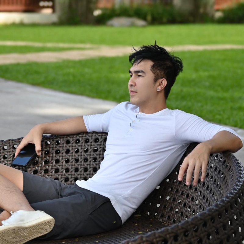 老曾的第一张照片--唐山相亲服务中心