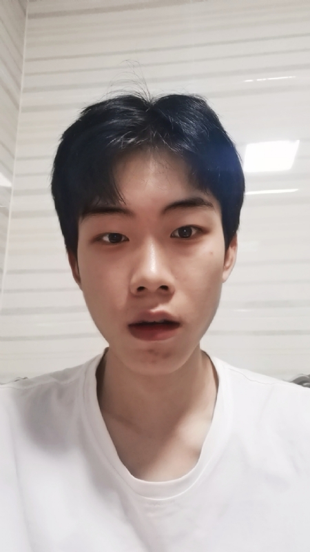 嘿的第一张照片--唐山相亲服务中心