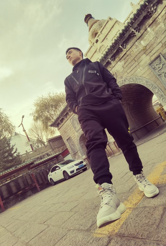 相会的第一张照片--唐山相亲服务中心