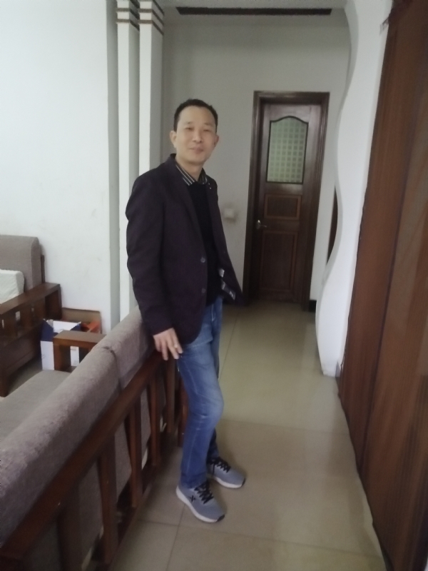 相亲相爱的第一张照片--唐山相亲服务中心