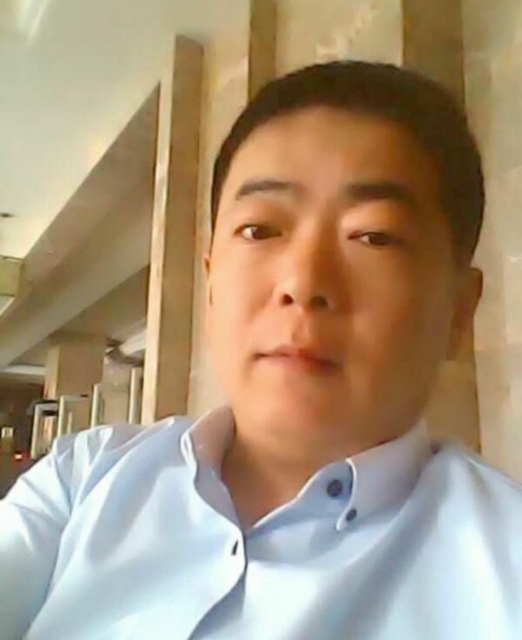 落叶随风的第一张照片--唐山相亲服务中心