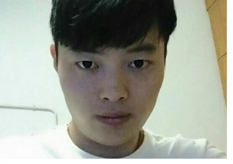 小张哥哥的第一张照片--唐山相亲服务中心