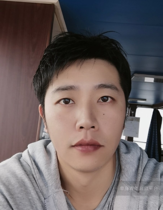 不太帅的男人的第二张照片--唐山相亲服务中心