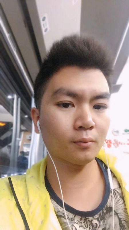 瑞泽的第一张照片--唐山相亲服务中心