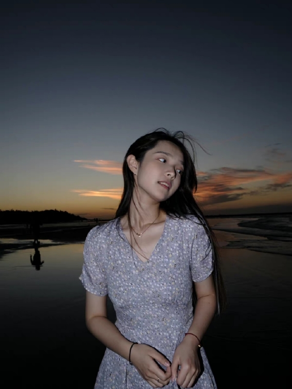 曉雯的第一张照片--唐山相亲服务中心