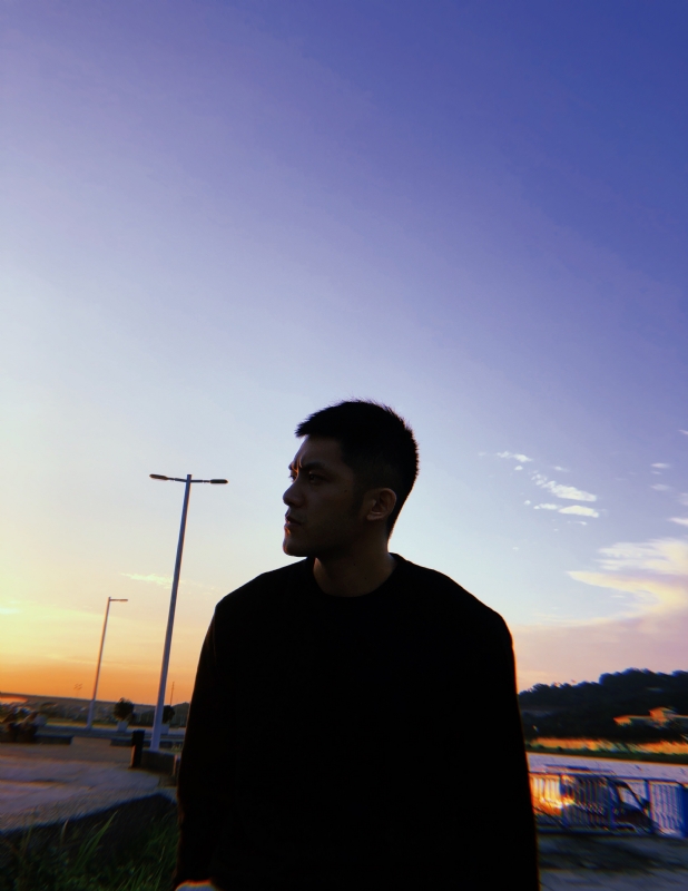 只抽半根煙的第二张照片--唐山相亲服务中心