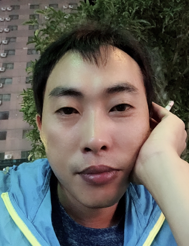 一直在路上的第一张照片--唐山相亲服务中心