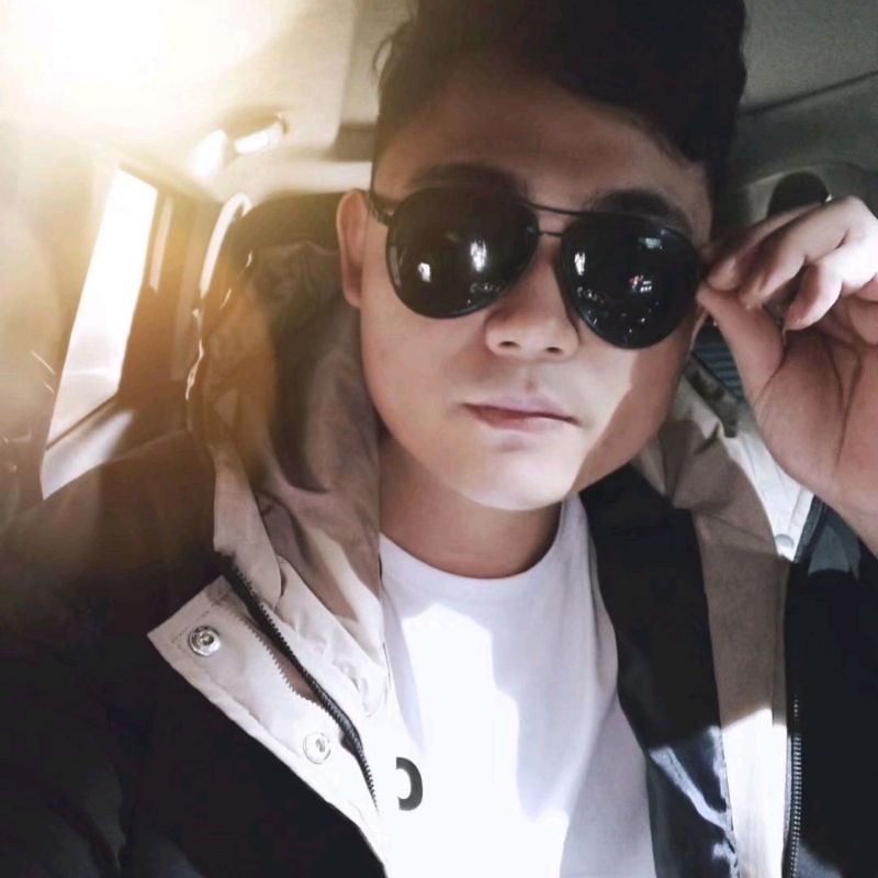 高大威武的第二张照片--唐山相亲服务中心